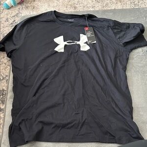 NWT - Under Armour Men's Black Short Sleeve Tee with White Logo